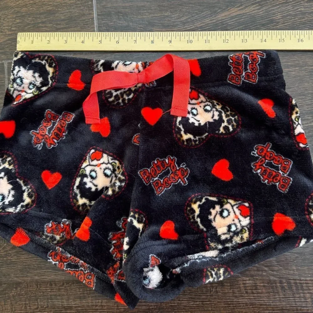 Betty Boop, fleece shorts. Sz L